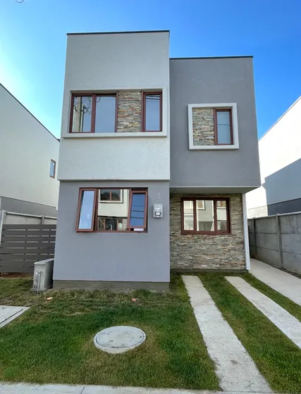 Casa Mediterránea Semi Nueva - A 15 Min Concepción