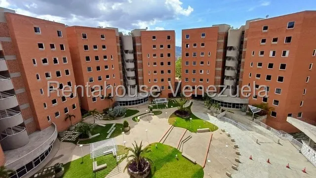 140m2 En El Cigarral, Ph- Duplex En Hermoso Conjunto Residencial, Con Clima De Montana, Mls#25-16404