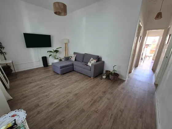 Casa Multifamiliar De 5 Ambientes Cochera Cubierta