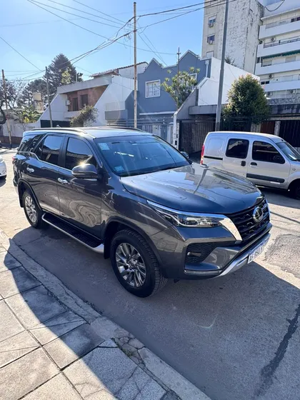 Toyota Hilux Sw4 2.8 Srx 177cv 4x4 7as At