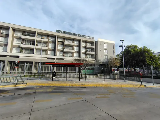 Locales Doble Altura En Edificio Nuevo