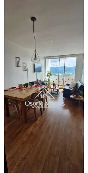 Venta De Apartamento En Av. Alberto Mendoza