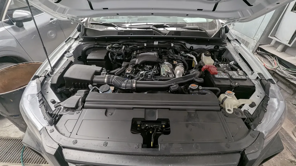 Nissan Np300 2026 2.5 Chasis Cabina Mt Vdc