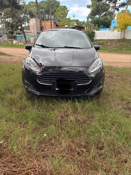 Ford Fiesta Kinetic 1.6 Design 120cv Titanium