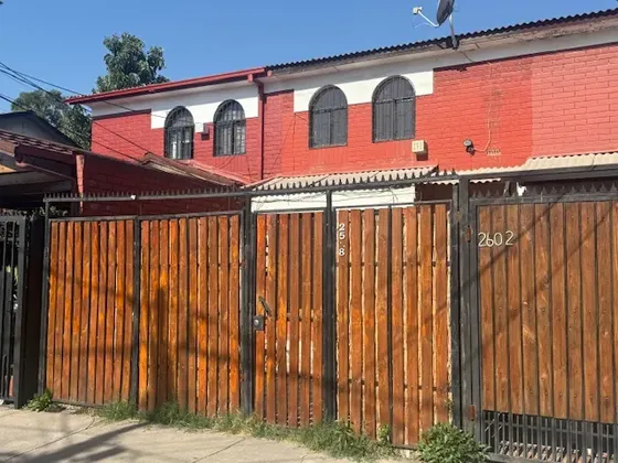 Hermosa Casa Mario Hiriart. 2598-