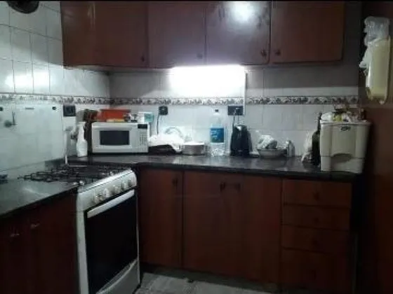 Casa En Venta - 2 Dormitorios 1 Baño - 140mts2 - La Plata