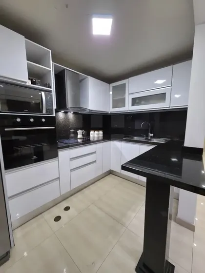 En Venta Comodo Apartamento En Residencias Ribera Guaica Barcelona