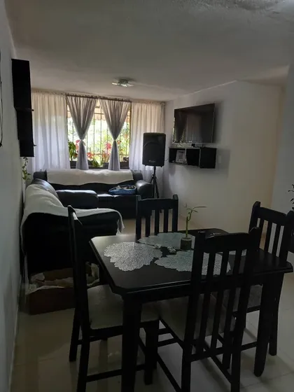 Se Alquila Habitacion Para Dama Sola Urb.el Marques Guatire