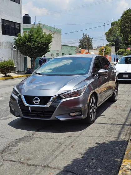 Nissan Versa 1.6 Exclusive Navi At