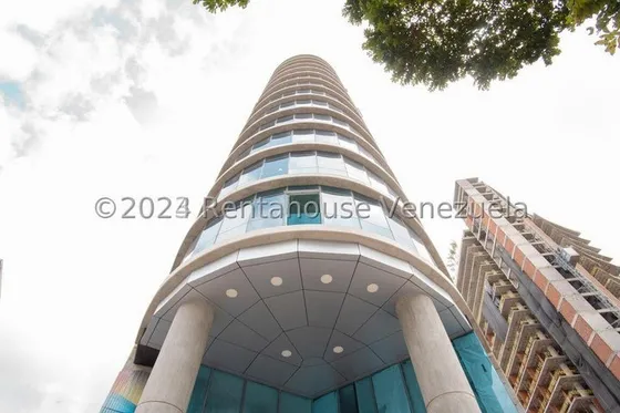 Oficina En Alquiler En La Torre Jalisco Una De Las Mas Modernas De Las Mercedes Mls #25-4832 Yoselin Vazquez