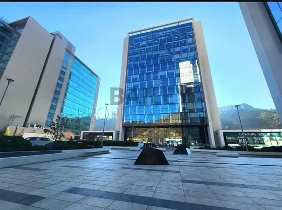 Oficina Corporativa En Reitz,el Salto, Exelente Conectivida