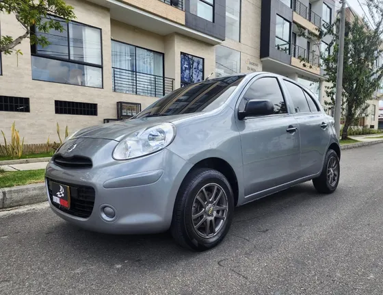 Nissan March 1.6 Active +