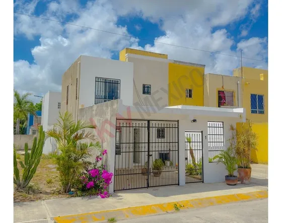  Casa En Muy Buena Ubicacion A La Venta  En Real Las Quintas, Cancún 