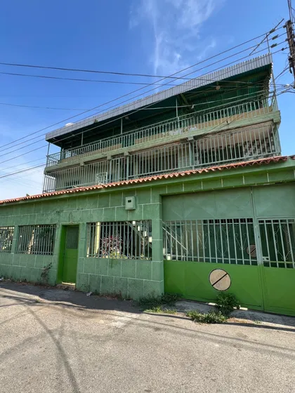 Casa Para Uso Comercial En Alquiler En La Urb. Michelena, Excelente Ubicación (jct)
