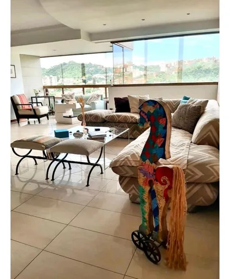 Vendo Apartamento 165m2 Las Mesetas 4984