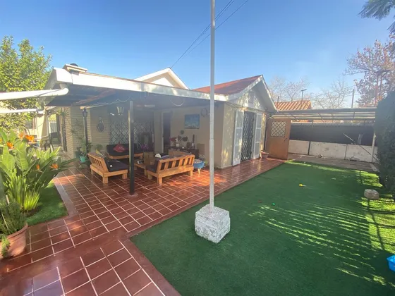 Casa En Venta De 3 Dorm. En Macul
