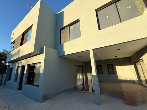 Venta Dúplex Tres Ambientes Ituzaingo