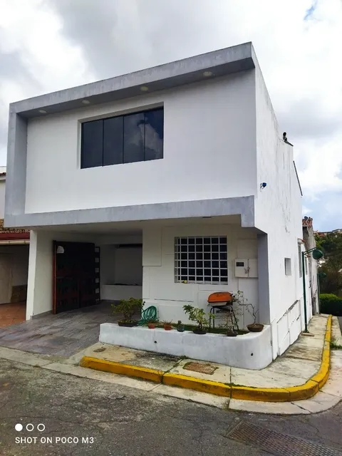 Best House Vende Moderna Casa En Las Villas, Llano Alto, Carrizal.