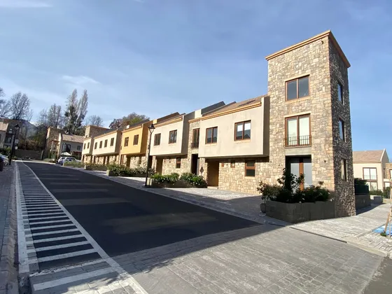 Excelente Casa En Condominio Lo Fontecilla