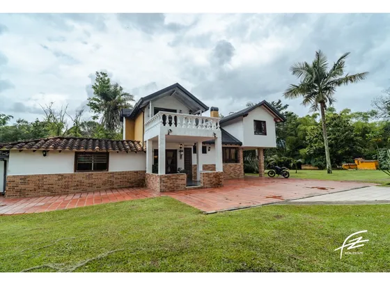 Casa En Venta En La Ceja, Antioquia