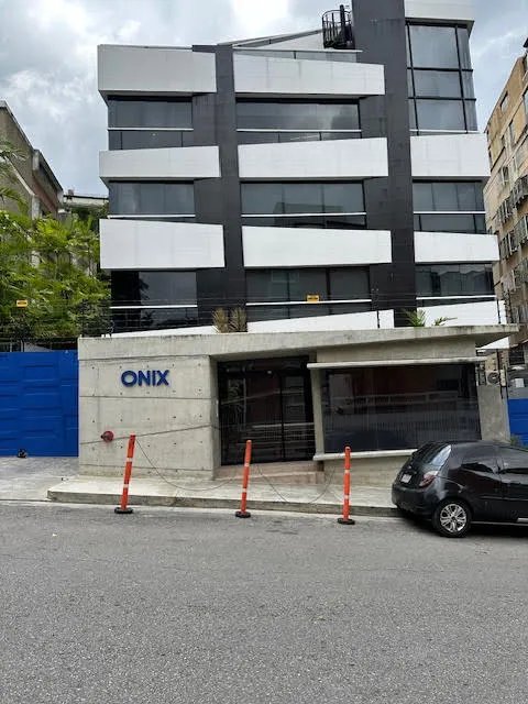 Ph En Venta Lomas Las Mercedes Completamente Remodelado