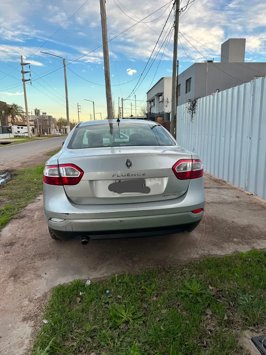 Renault Fluence 1.6 Confort 110cv545802681152983043