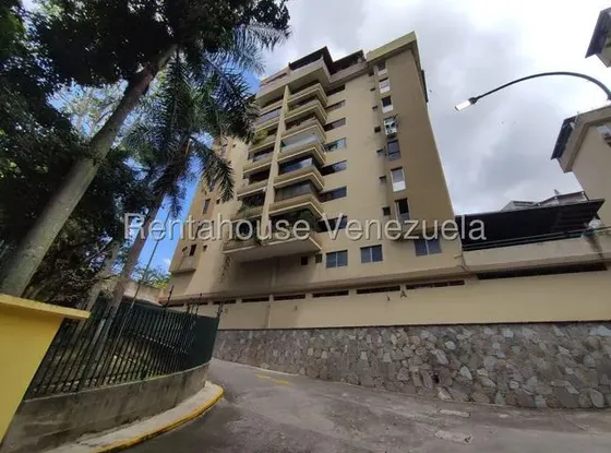 Las Esmeraldas , Impecable Apartamento Penthouse En Venta , Mim 27-3093