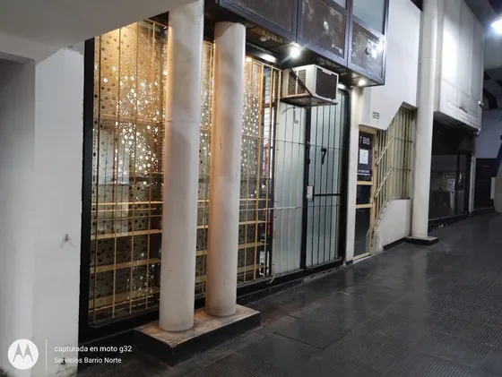 Local En Venta Recoleta 45mts,av Santa Fe Al 2700,baño Propio ,office ,apto Profesional,3 Plantas