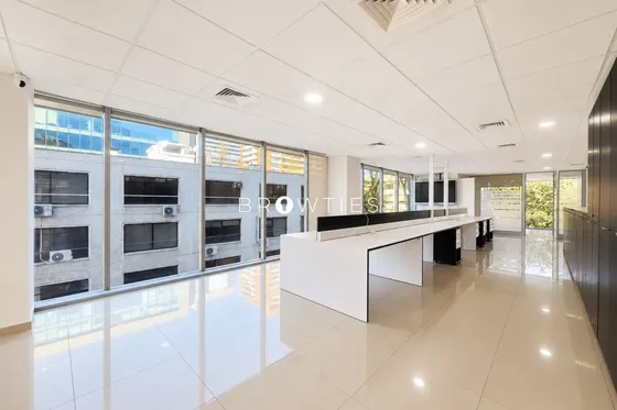 Moderna A Pasos Del Metro Pedro De Valdivia, De 100 M2