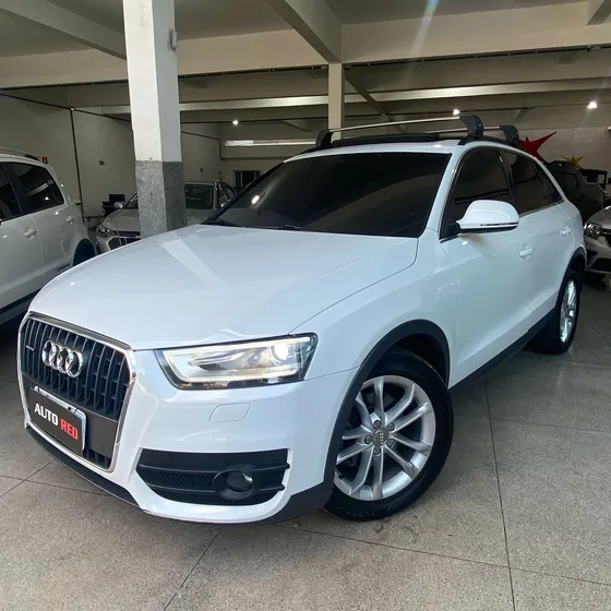 Audi Q3 2.0 Tfsi Ambiente S-tronic Quattro 5p