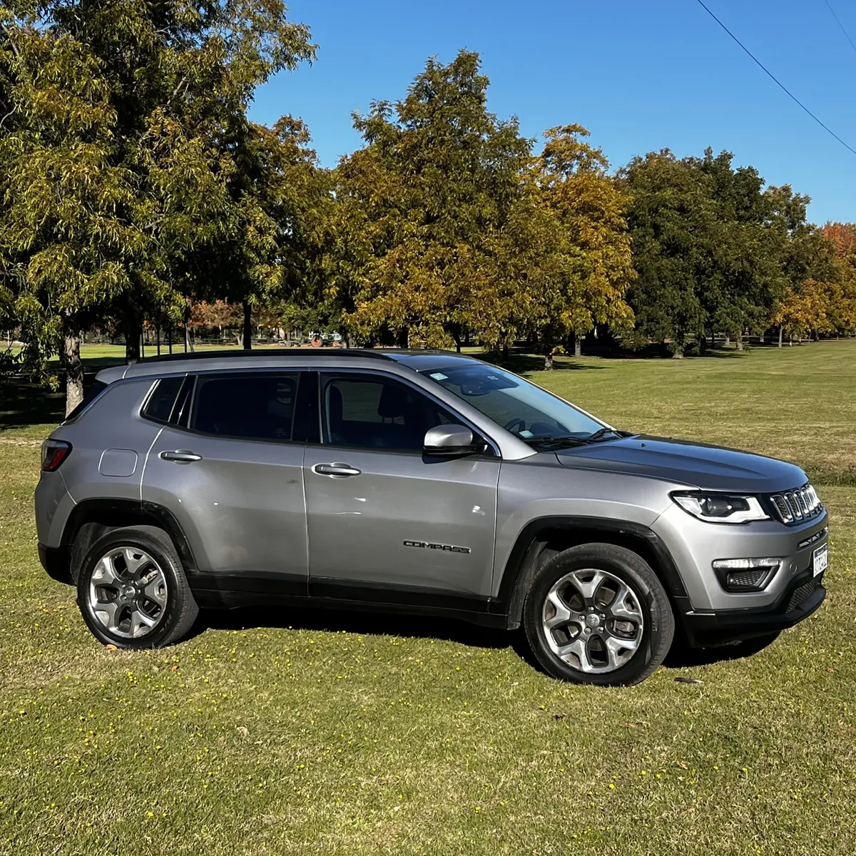 Jeep Compass 2.4 Longitude Plus 4X4529461964597504003
