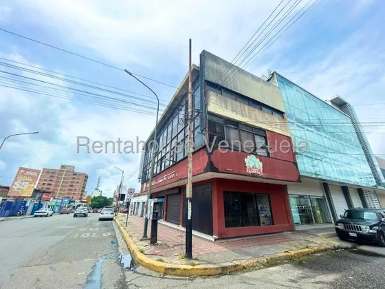 Marydoll Mogollon Alquila Magnifico Local Comercial En Esquina, Ubicado En Una De Las Vias Mas Transitadas De La Zona Centro-este Barquisimeto-lara
