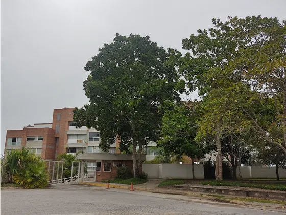 Vendo Apartamento 152m2 Loma Linda 2555