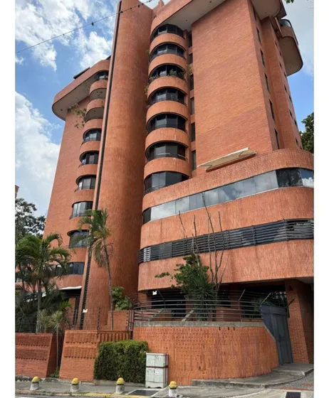 Vendo Apartamento 122m2 Los Chorros 2151