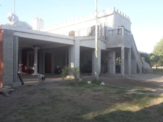 Oportunidad - Quinta Con Importante Casa En Bañado De Soto