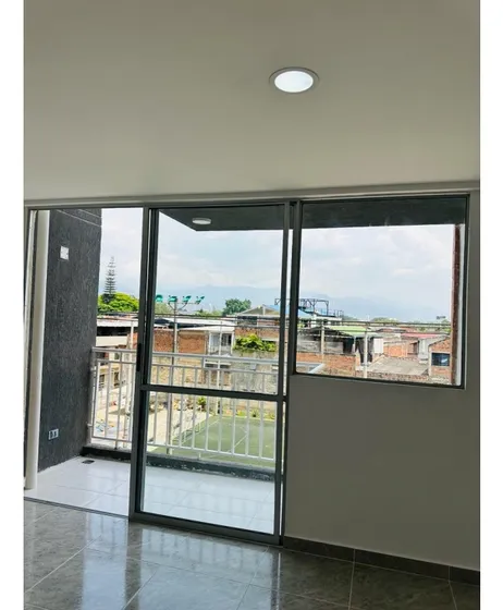 Venta  Apartamento De 56mt2 En Ciudad 2000, Sur De Cali, 10692