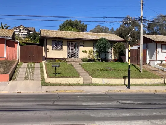 Casa En Venta, Av Cisternas