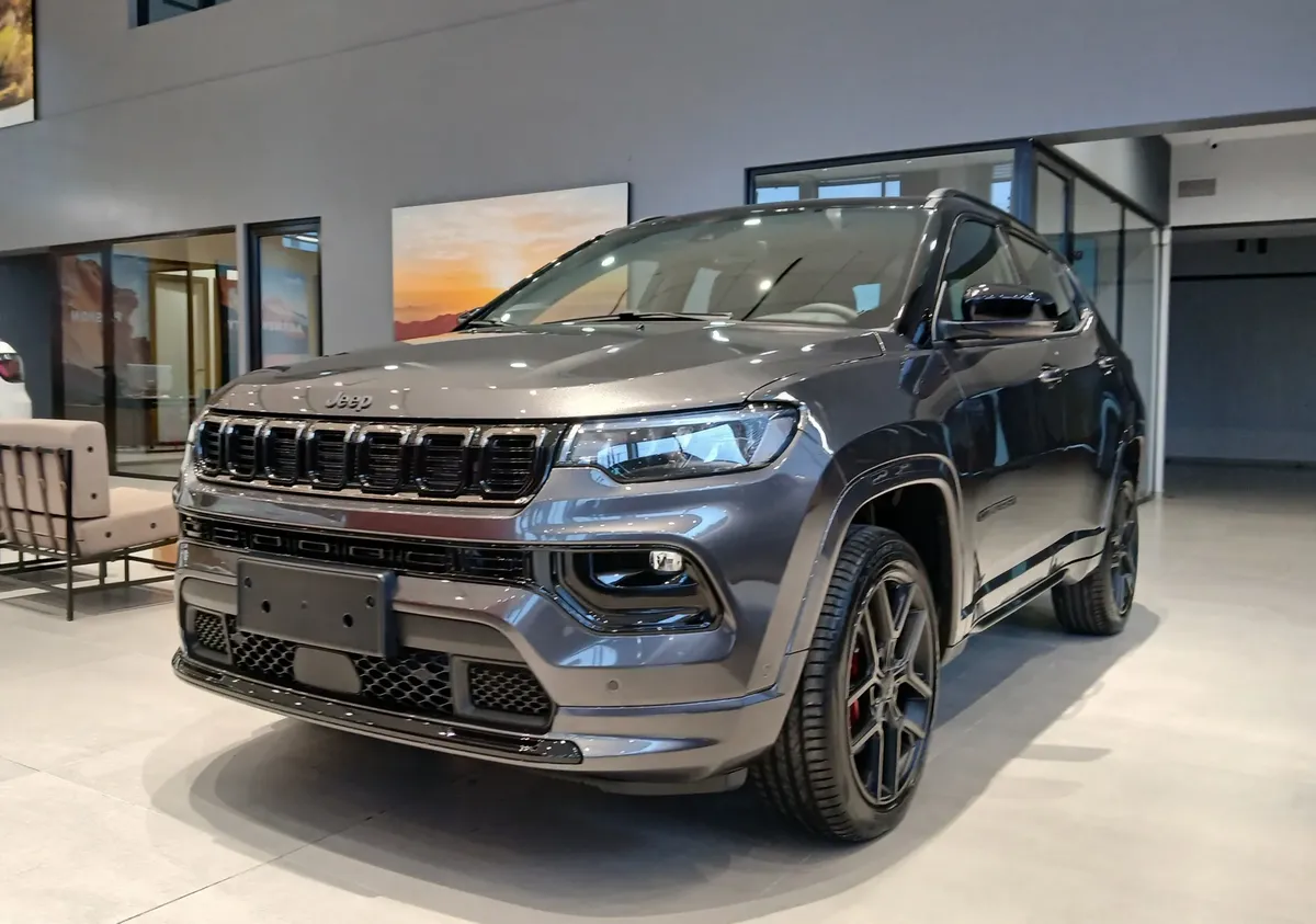Jeep Compass 2.0 Gme Blackhawk 4X4 At9