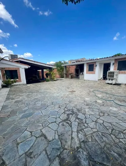 Josseyris Jimenez En Venta Casa En Villa Laguna Club Guataparo