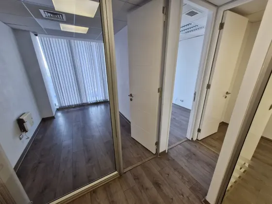 Of. Alameda 4050- Metro / 3 Privados-2 Baños / 2 Estac +1 Bd
