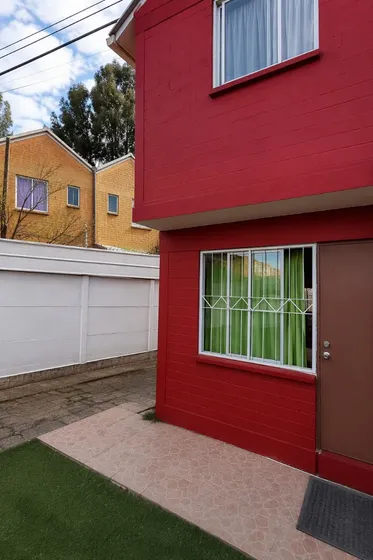 Casa En Arriendo En Placilla De Peñuelas. Pareada.