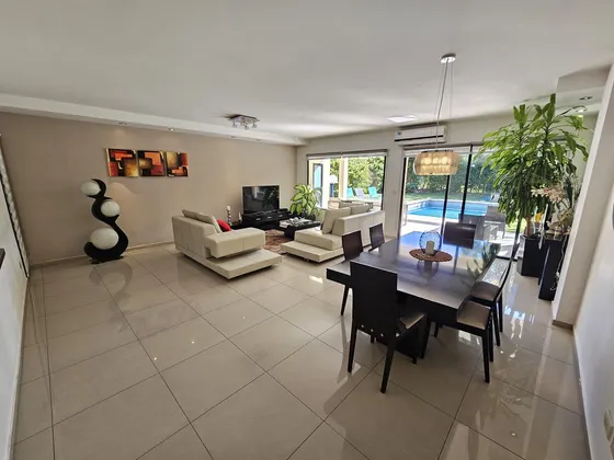 Venta, Casa 5 Ambientes, Pileta, Quincho, El Recodo, Pilar