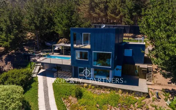 Matanzas, Casa Con Vista Al Mar En Condominio