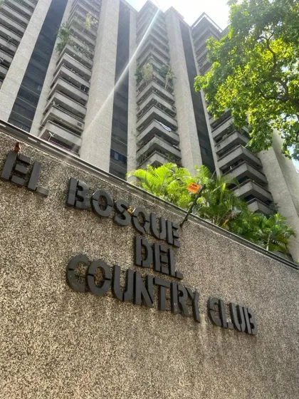 Rd Apartamento En Urb. El Bosque, Caracas. Alquiler