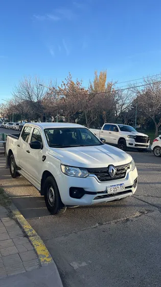 Renault Alaskan 2.3t 16v Confort Mt 4x2