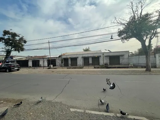 Terreno Para Proyectos De Construcción, Cercano Metro Macul.