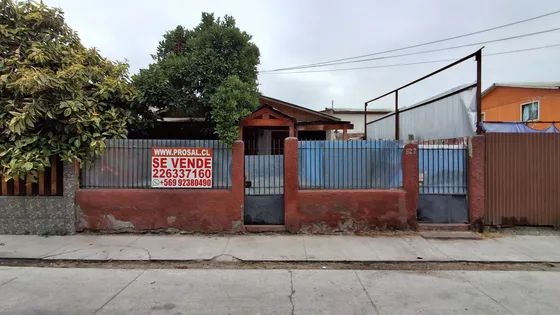 Casa En Venta De 1 Dorm. En El Bosque