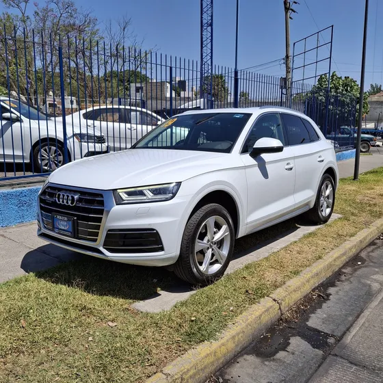 Audi Q5 2.0 L T Elite Dsg