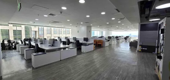 Oficina Para Arriendo En Santa Bárbara (5474).