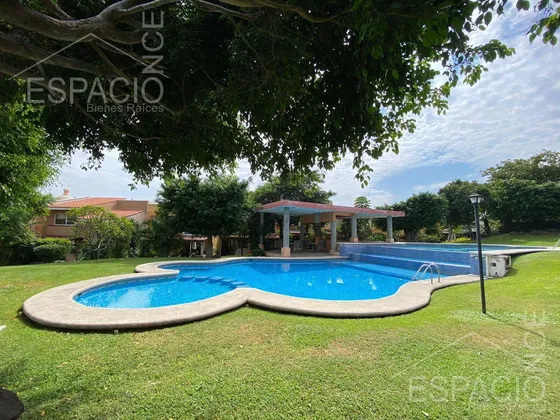 Casa En  Burgos Bugambilias 